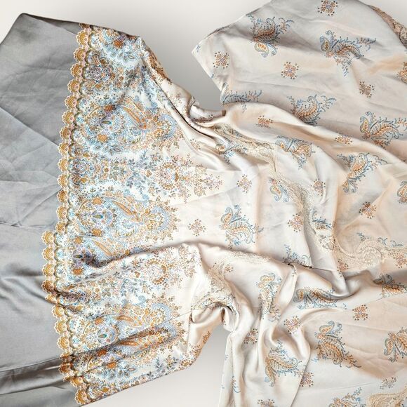 Victoria Secret Creamy Neutral Open Satin Robe Medium Large - Picture 5 of 7